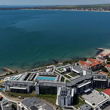 Sea Breeze With Balcony 250 Metres For The Apartment *