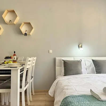 Sea Breeze With Balcony 250 Metres For The Apartment *