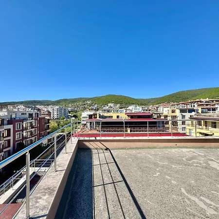 Sea Breeze With Balcony 250 Metres For The Sveti Vlas